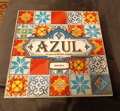 elegir juego de mesa azul caja